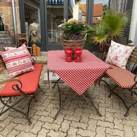 Gaestehaus Sellemols Ferienwohnung Korbmacher Heuchelheim-Klingen Ngoại thất bức ảnh